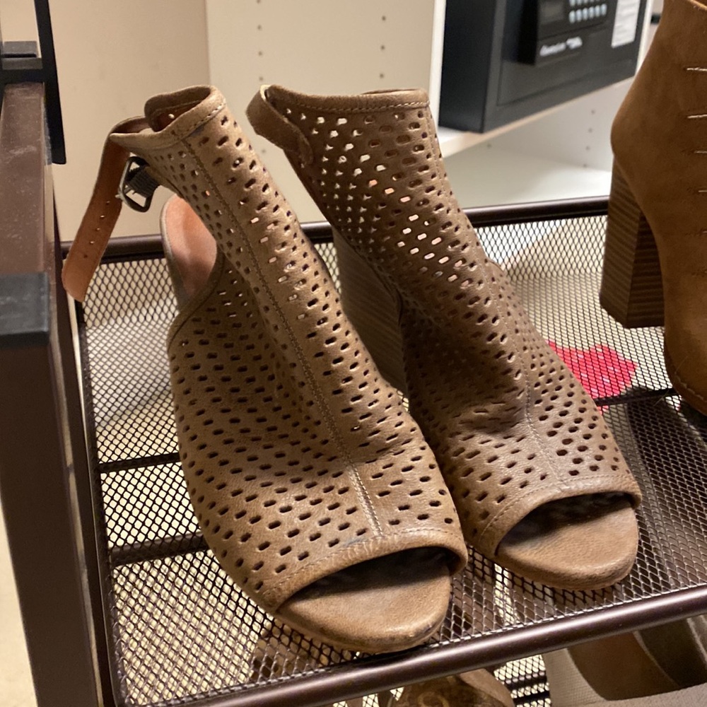 Booties - Picture 4 of 4
